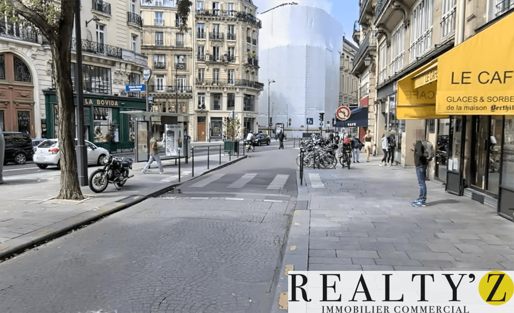 Local commercial · 180 m² · Location — photo 1