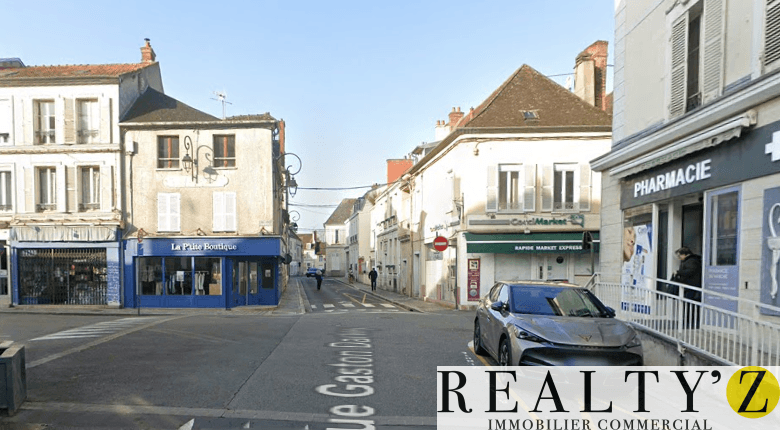 Local commercial · 110 m² · Location — photo 1
