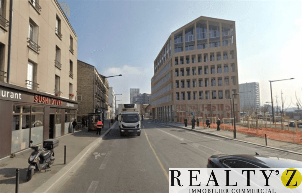 Local commercial · 64 m² · Achat des murs — photo 1