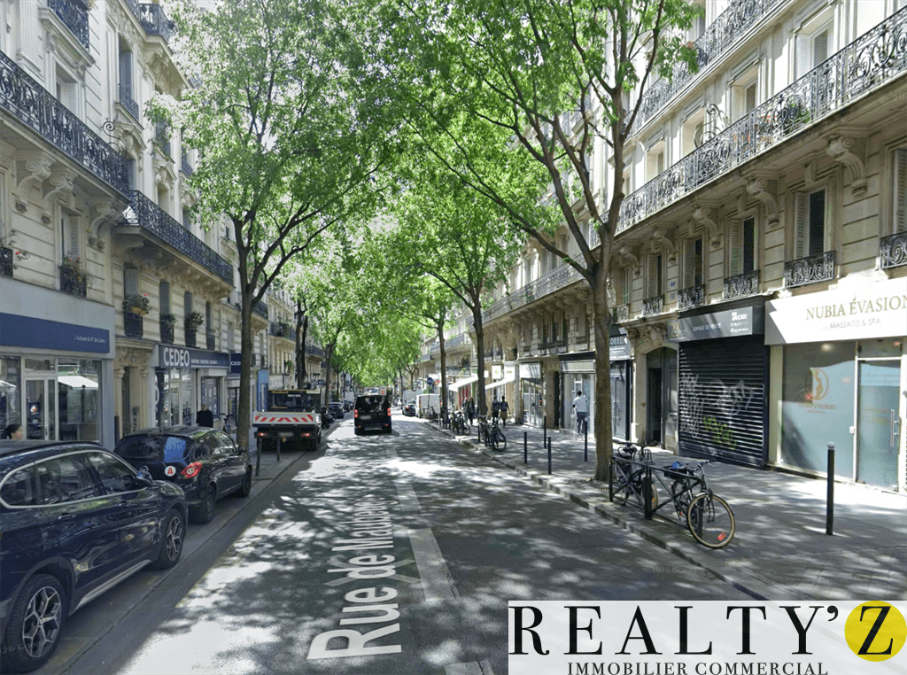 Local commercial · 72 m² · Location — photo 1