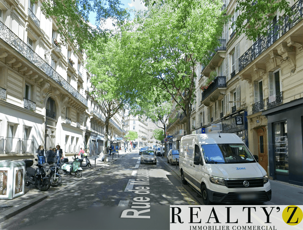 Local commercial · 72 m² · Location — photo 1