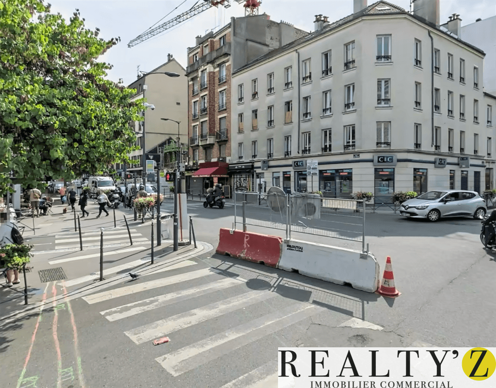 Local commercial · 67 m² · Location — photo 1