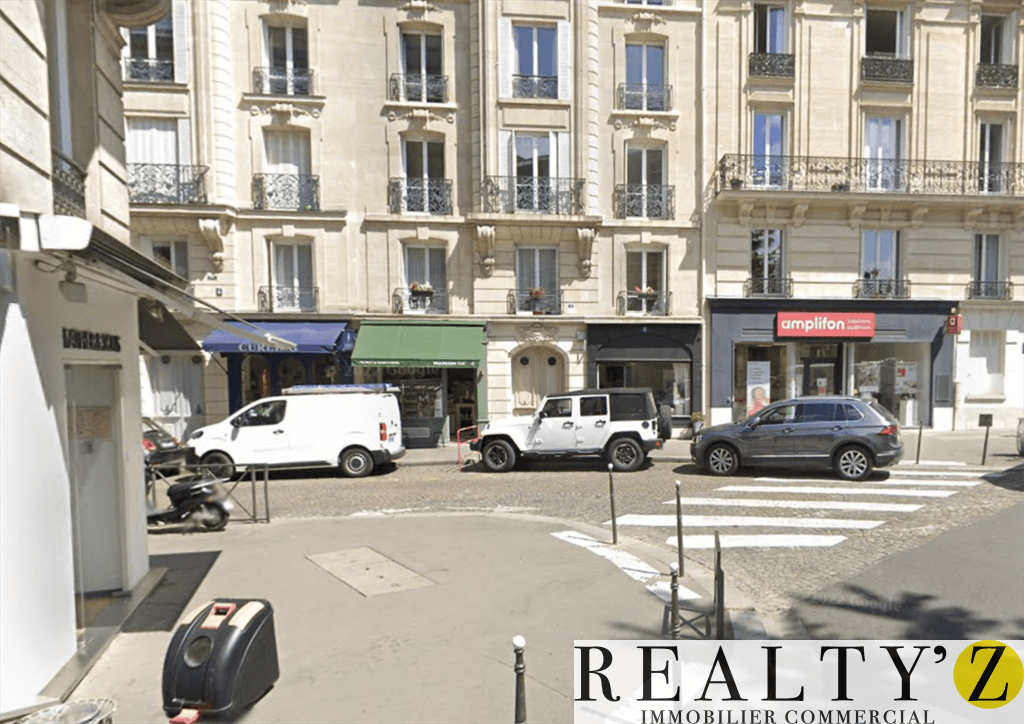 Local commercial · 51 m² · Location — photo 1