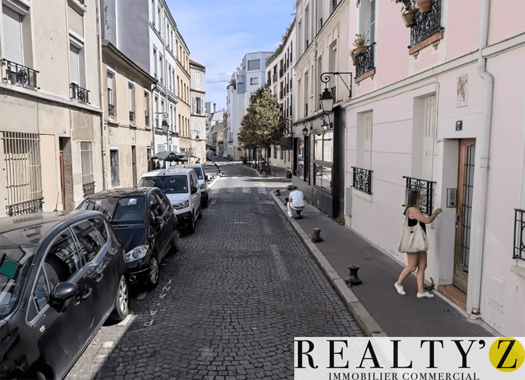 Local commercial · 105 m² · Location — photo 1