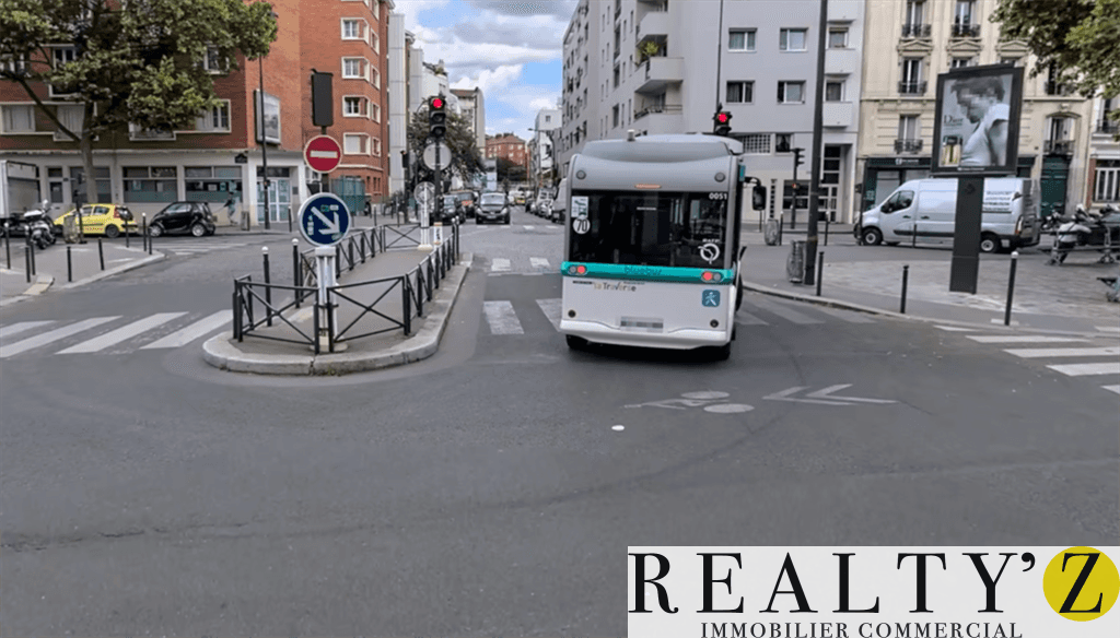 Local commercial · 220 m² · Location — photo 1