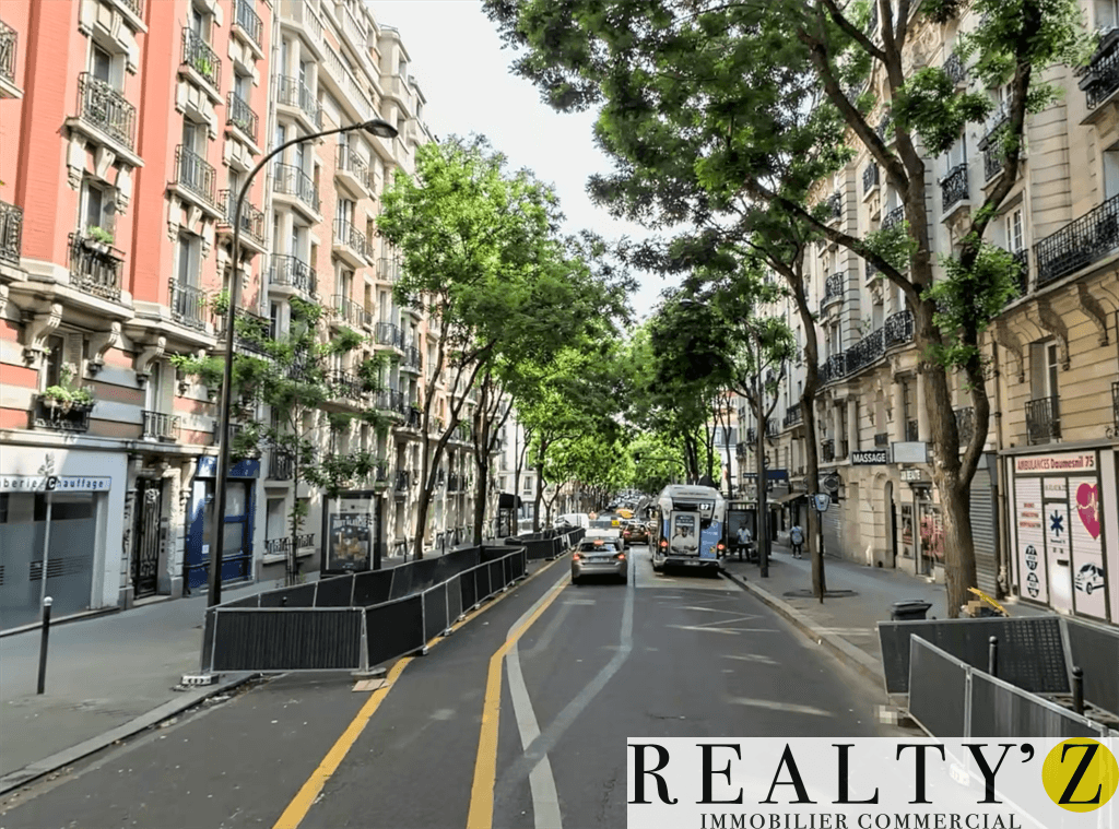 Local commercial · 159 m² · Achat des murs — photo 1
