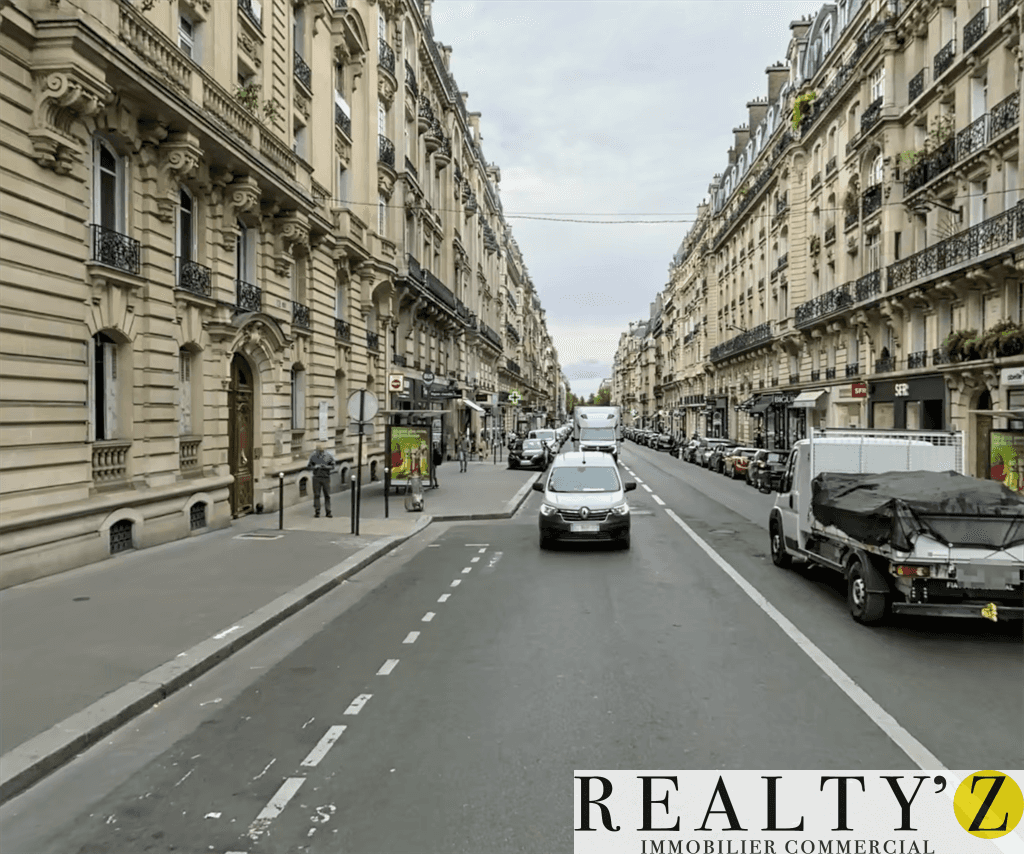 Local commercial · 59 m² · Location — photo 1