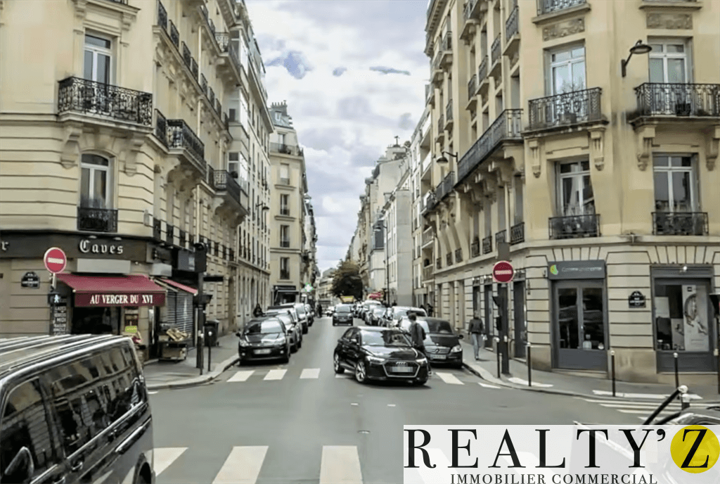 Local commercial · 78 m² · Location — photo 1
