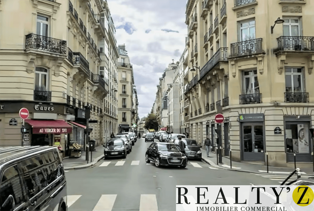 Local commercial · 78 m² · Location — photo 1