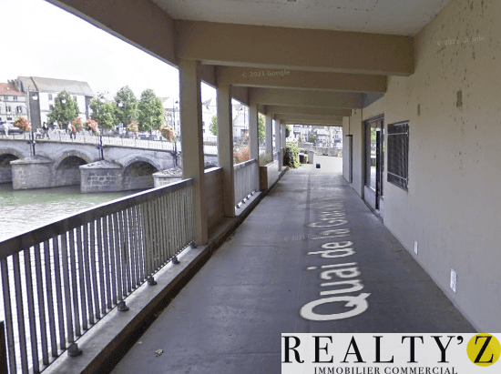 Local commercial · 36 m² · Location — photo 1