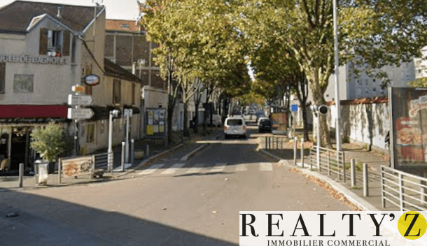 Local commercial · 30 m² · Location — photo 1