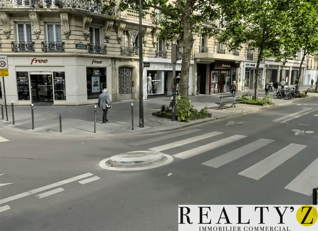 Local commercial · 31 m² · Location — photo 1
