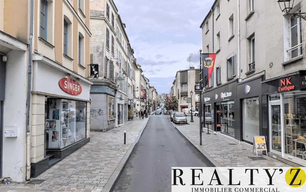 Local commercial · 474 m² · Location — photo 1