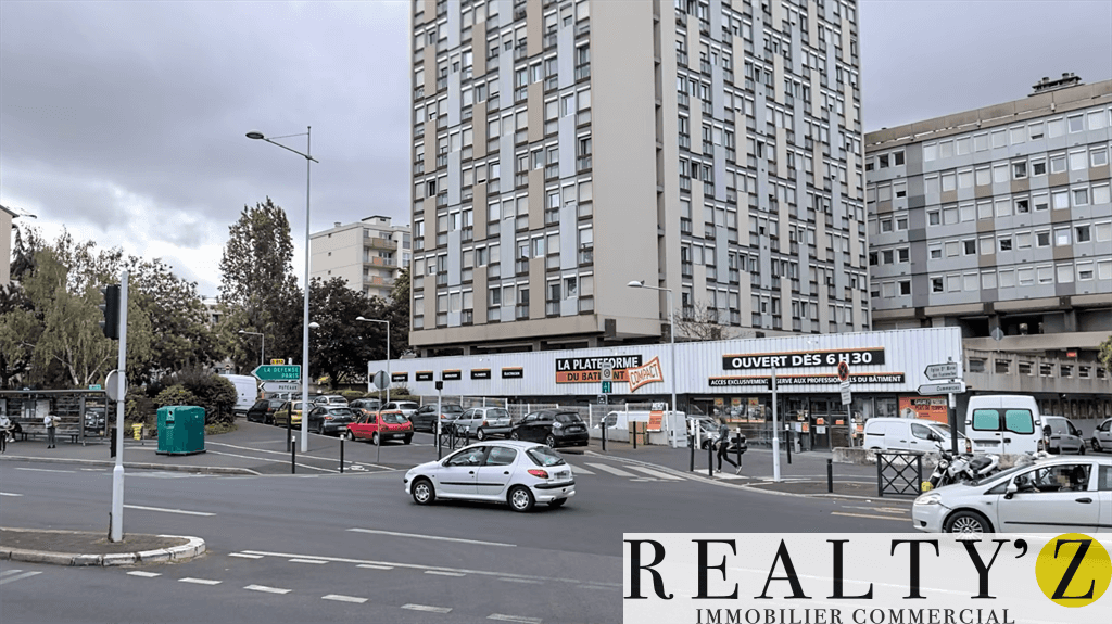 Murs commerciaux · 306 m² · Achat des murs — photo 1