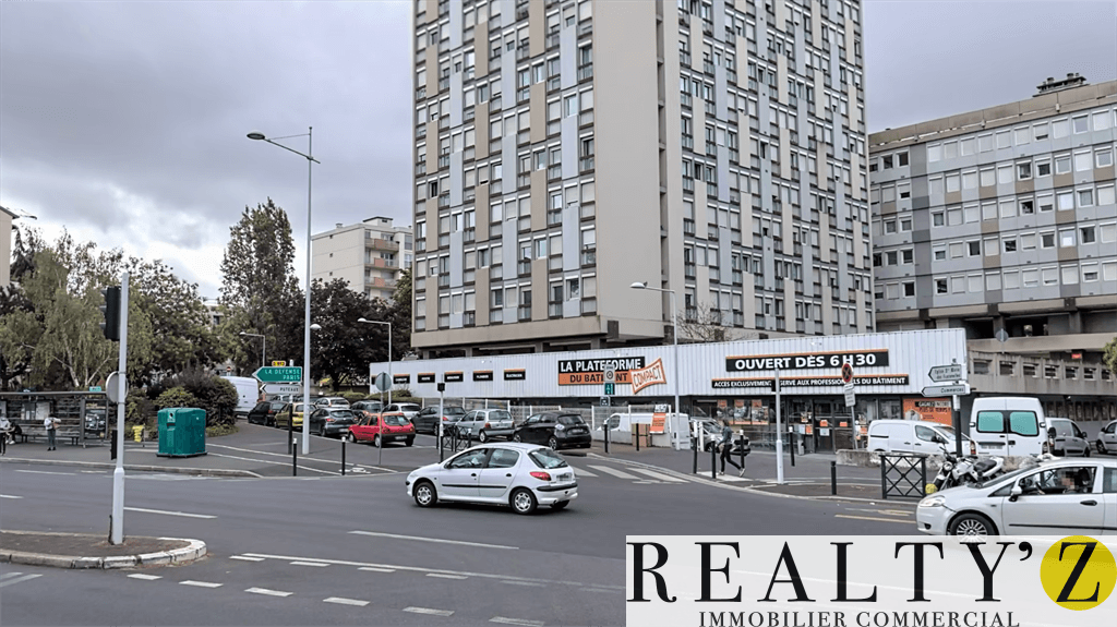 Murs commerciaux · 306 m² · Achat des murs — photo 1