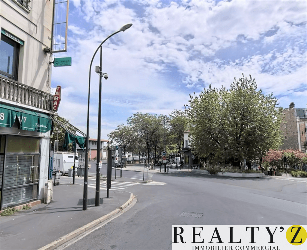 Local commercial · 220 m² · Location — photo 1