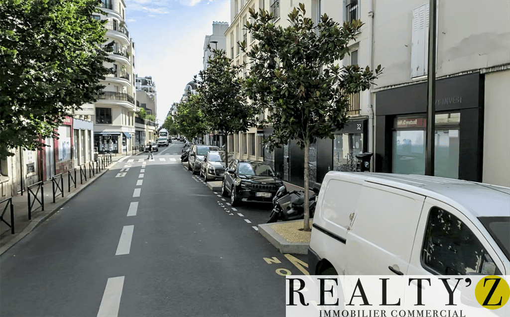 Local commercial · 92 m² · Location — photo 1