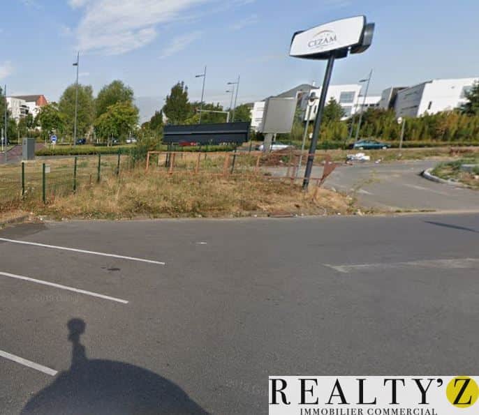 Local commercial · 1500 m² · Achat des murs — photo 1