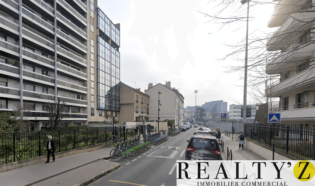 Local commercial · 200 m² · Location — photo 1