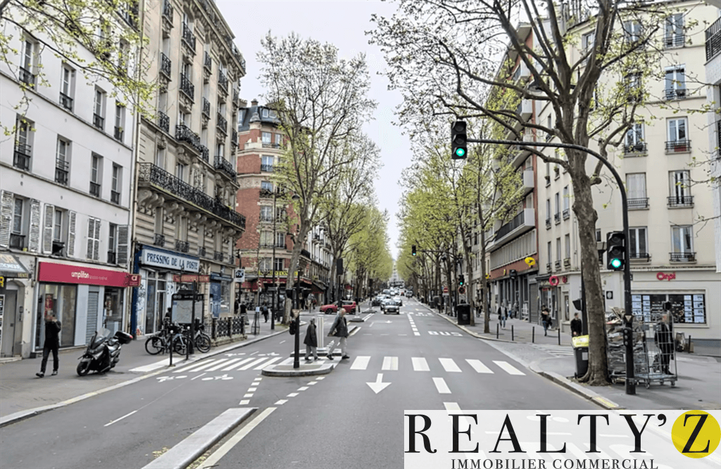 Local commercial · 30 m² · Location — photo 1