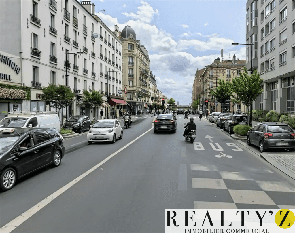 Local commercial · 55 m² · Location — photo 1
