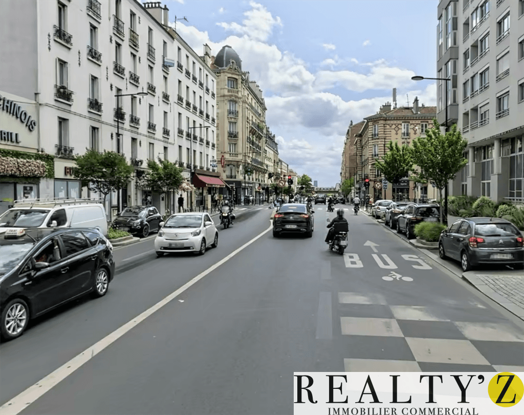 Local commercial · 55 m² · Location — photo 1