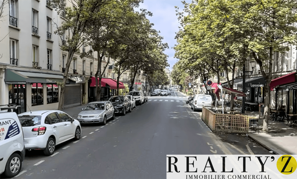 Local commercial · 300 m² · Location — photo 1