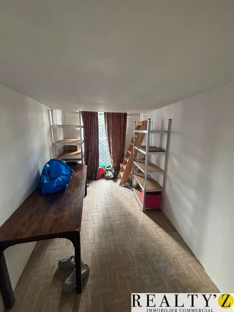 Local commercial · 41 m² · Location — photo 1
