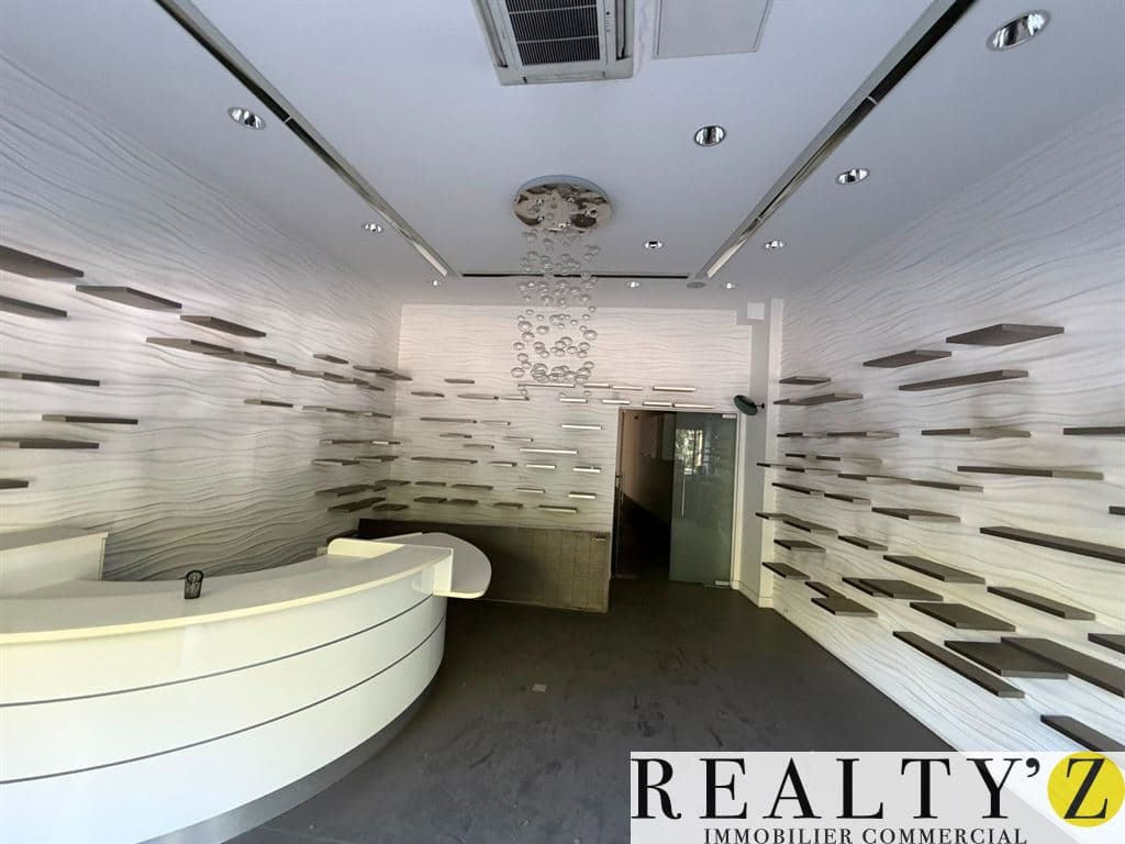 Local commercial · 95 m² · Location — photo 1