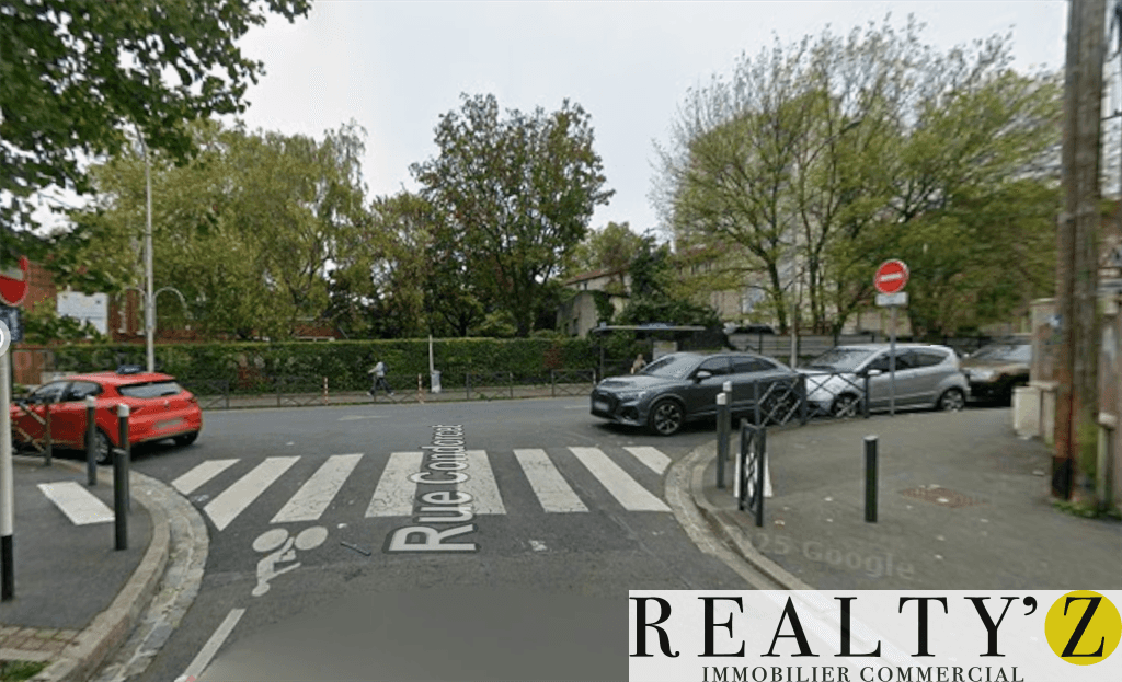 Local commercial · 288 m² · Achat des murs — photo 1