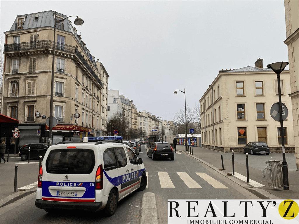 Local commercial · 62 m² · Location — photo 1