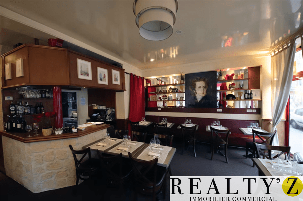 Local commercial · 104 m² · Location — photo 1