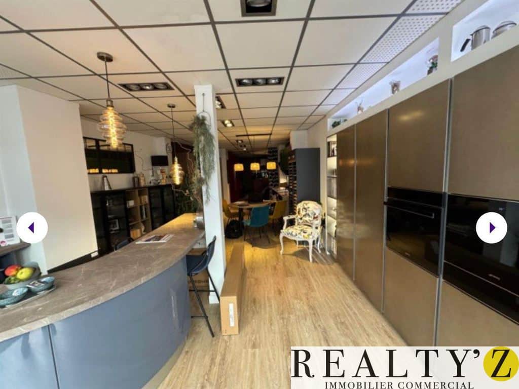 Local commercial · 85 m² · Location — photo 1
