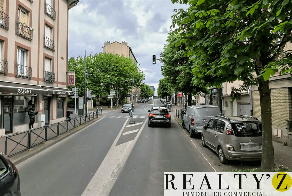 Local commercial · 42 m² · Location — photo 1