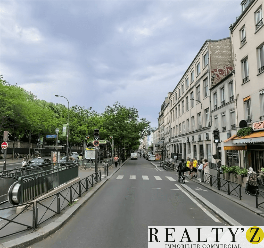 Local commercial · 123 m² · Location — photo 1