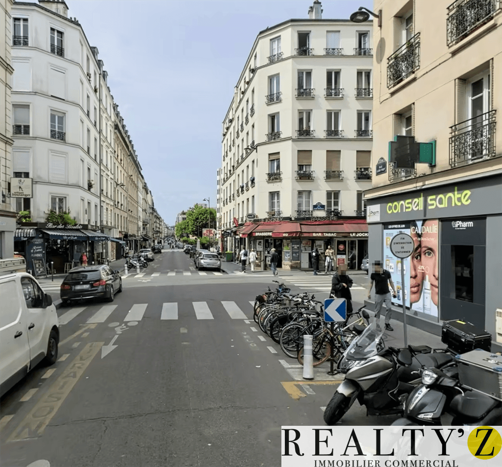 Local commercial · 52 m² · Location — photo 1