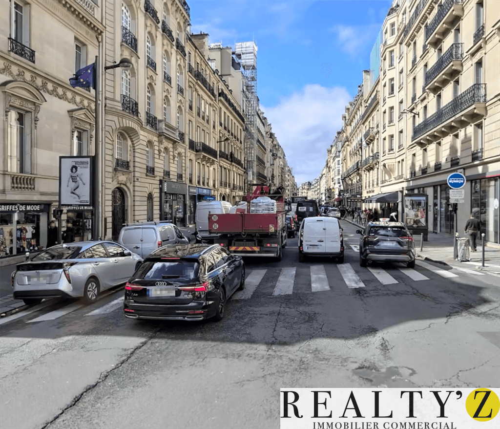Local commercial · 99 m² · Location — photo 1