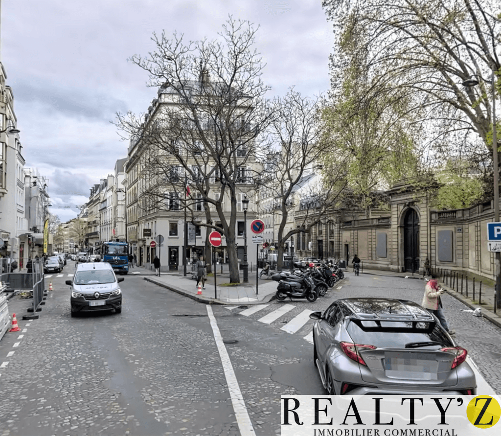 Local commercial · 27 m² · Location — photo 1