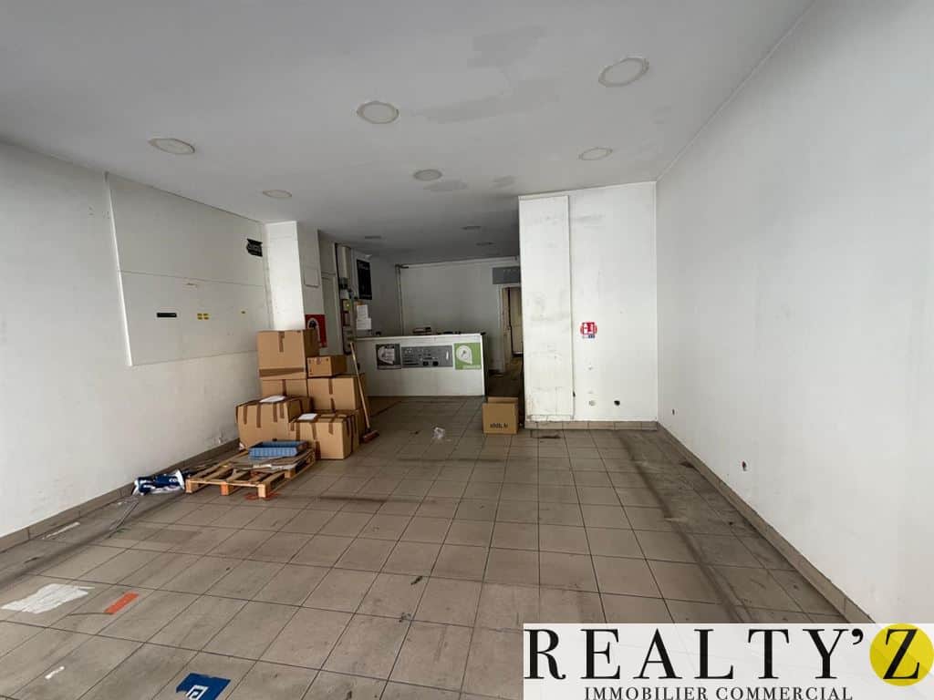 Local commercial · 60 m² · Location — photo 1