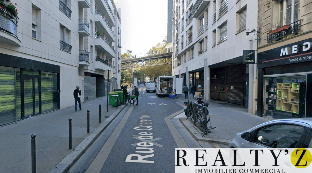 Local commercial · 57 m² · Location — photo 1