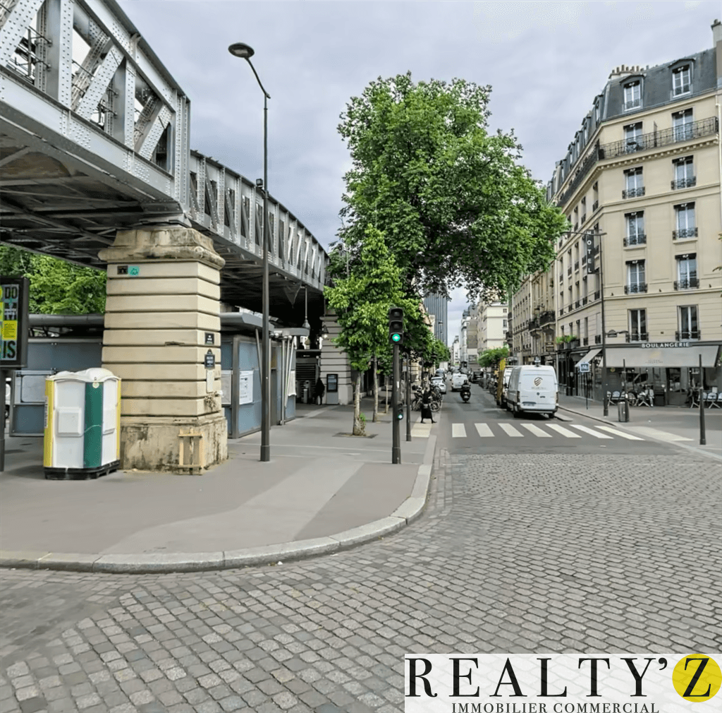 Local commercial · 45 m² · Location — photo 1