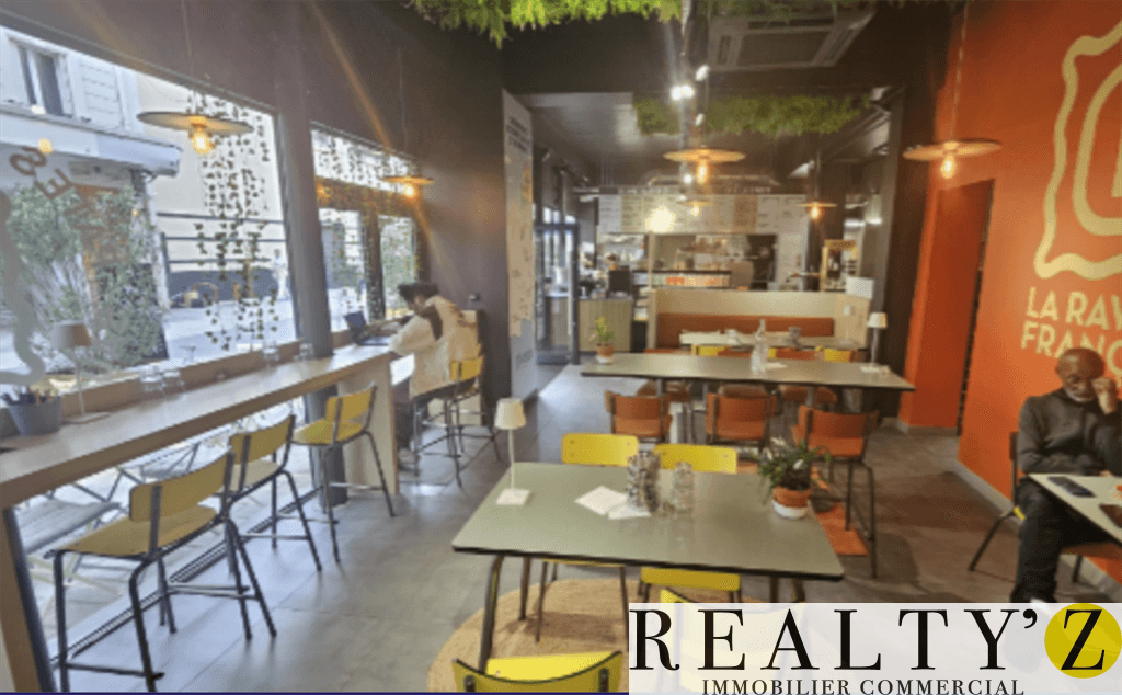 Local commercial · 131 m² · Location — photo 1