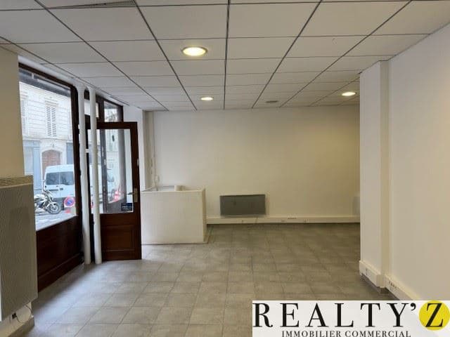 Murs commerciaux · 79 m² · Achat des murs — photo 1