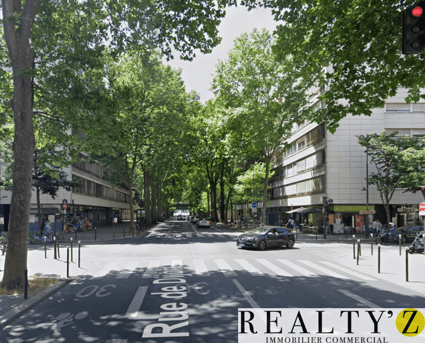 Local commercial · 185 m² · Location — photo 1