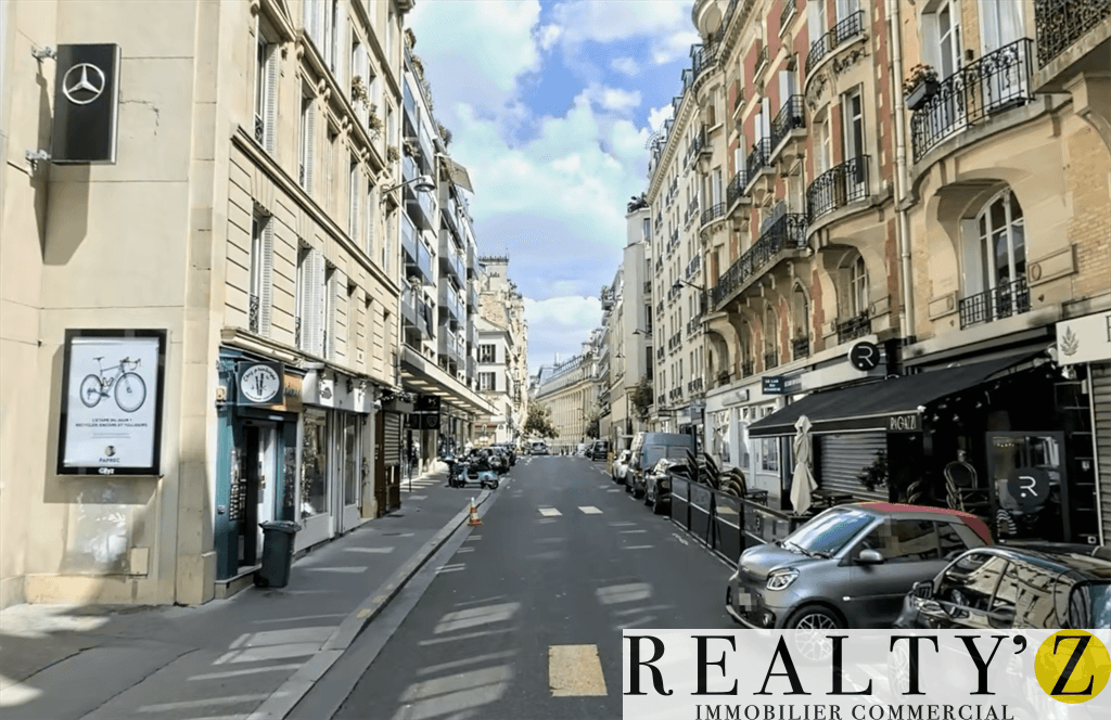 Local commercial · 63 m² · Location — photo 1