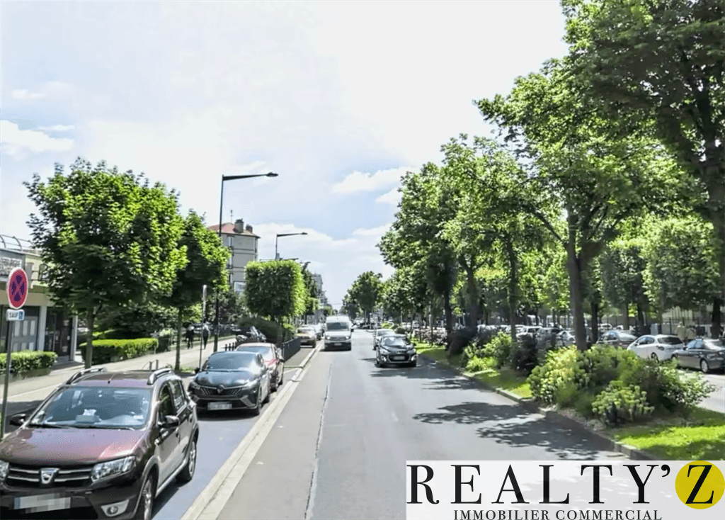 Local commercial · 150 m² · Location — photo 1