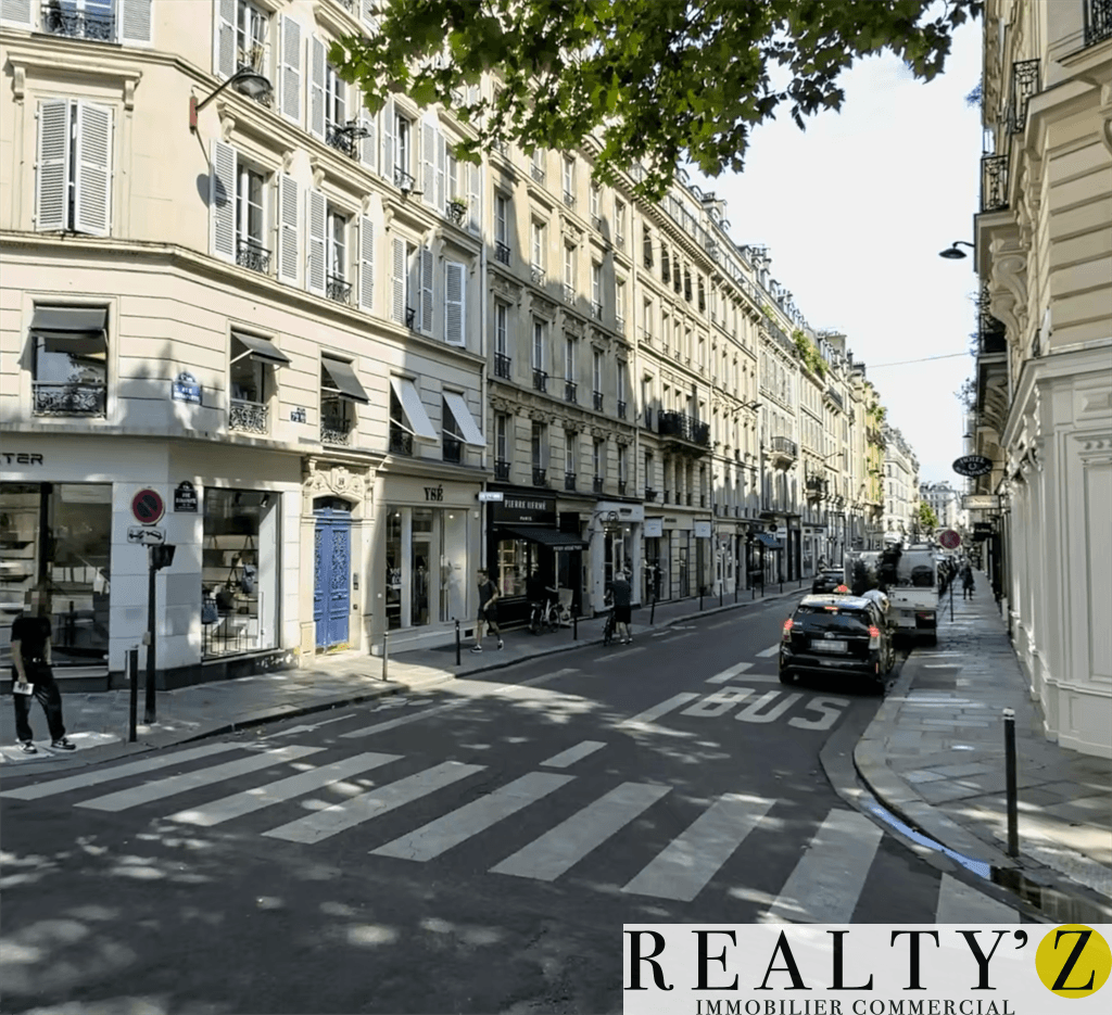 Local commercial · 57 m² · Location — photo 1