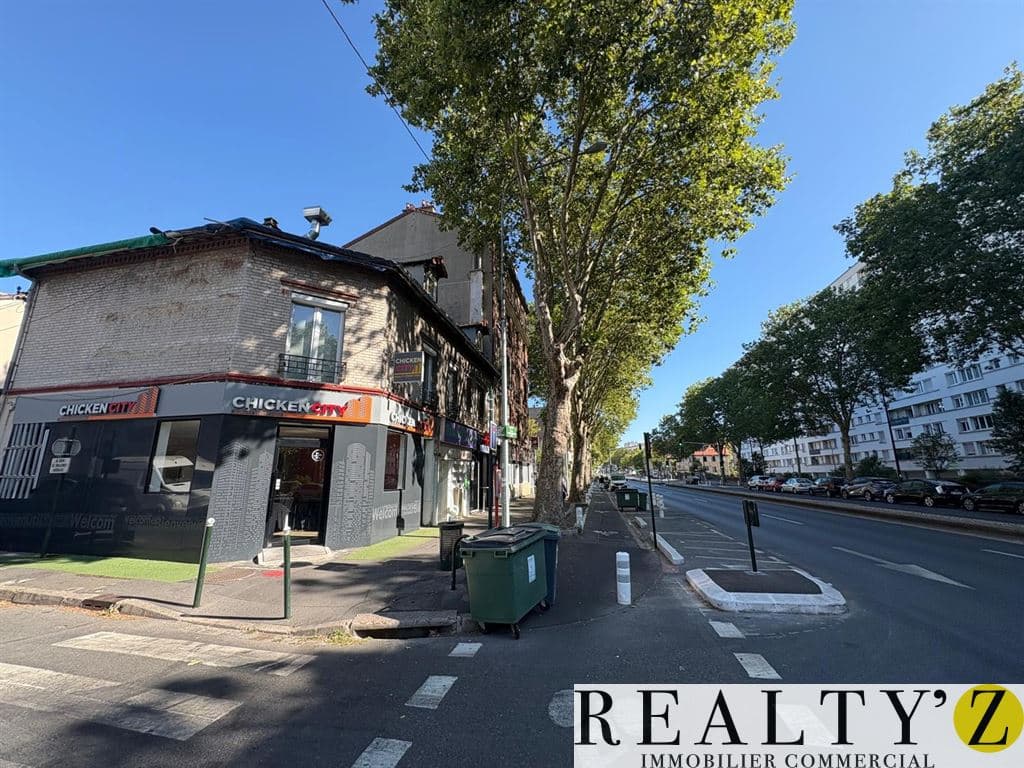 Local commercial · 100 m² · Location — photo 1