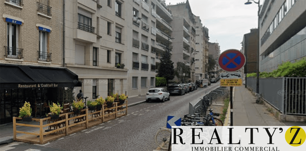 Local commercial · 48 m² · Location — photo 1