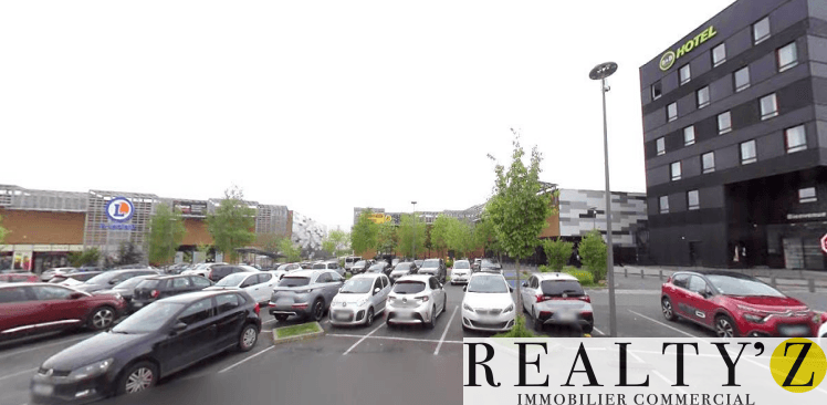 Local commercial · 260 m² · Location — photo 1